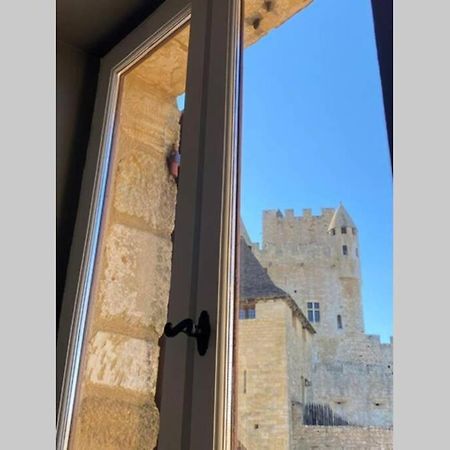 La Croquante Face Au Chateau Beynac-et-Cazenac Eksteriør bilde